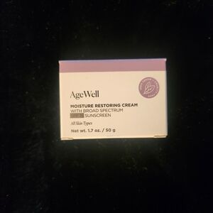 Arbonne moisture restoring cream with spf 15